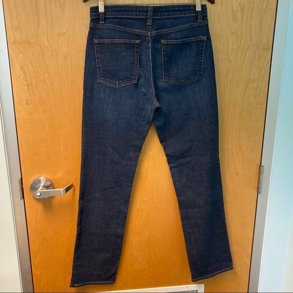 EILEEN FISHER Sz 8 Classic  Cut Mom Style Jeans Mid-Wash - Picture 3 of 3
